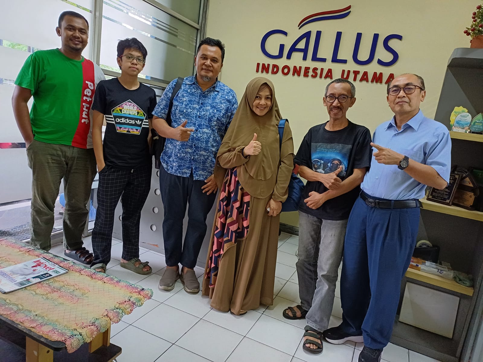 KUNJUNGAN DRH VIVIN AULIA RAHMI KE PT GALLUS INDONESIA UTAMA